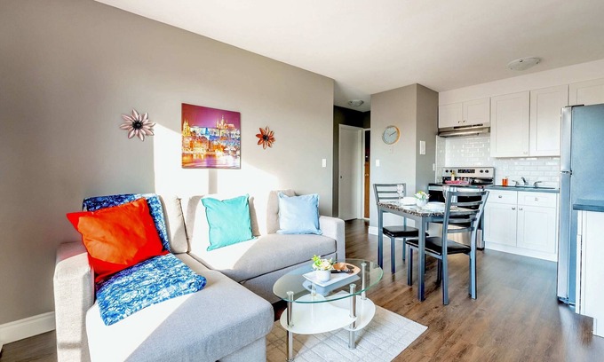 Rosedale Apartment | Near Downtown - Glenview West Apartment w Patio