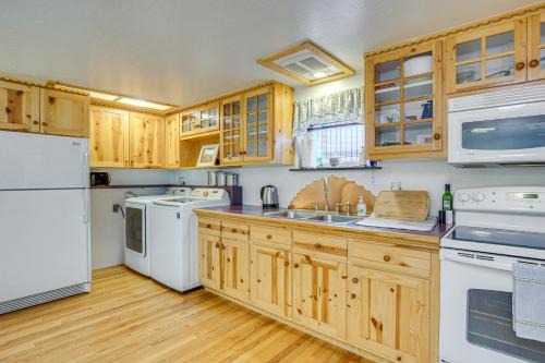 Orchard City House | Near Hiking and Biking Home with Eckert Charm!