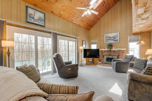 Wilmington House | Near Hiking and Skiing Home in Wilmington!