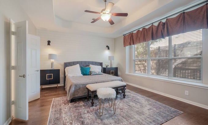 Crownridge of Texas House | Near LaCantera Sleeps 10