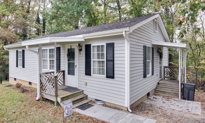 Rock Hill Cottage | Near Lake Wylie - Updated Cottage w/Yard!