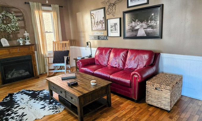 Murphy House | Near Murphy River Walk: Historic Downtown Home!