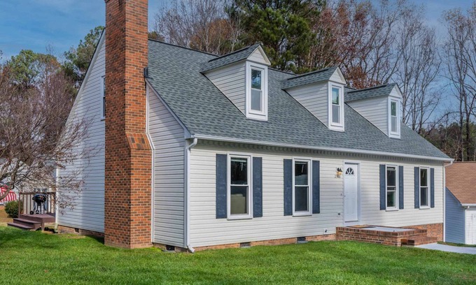 Southwest Raleigh House | Near NC State Campus & Downtown - The Maple Marvel