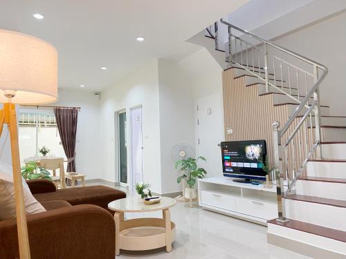 Kho Hong House | Near Night Market, 7e, Free Parking