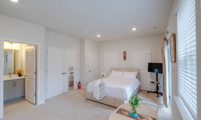 Montpelier Apartment | Near Parks & Golf: Pet-Friendly Glenn Dale Studio!