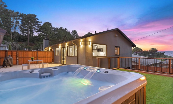 San Bruno House | Near SFO! Clean & Spacious Hot Tub w/Stunning Views