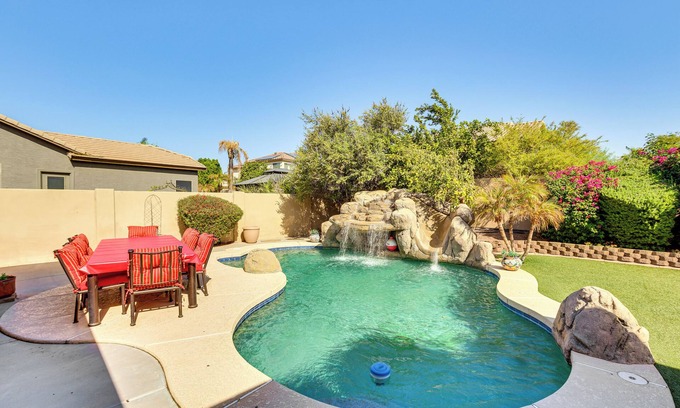 Canyon Trails House | Near Spring Training: Family Retreat in Goodyear!