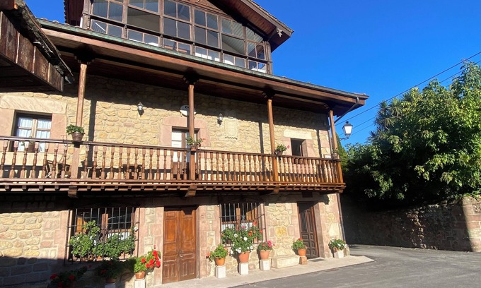 Celis Apartment | Near the Cueva del Soplao, San Sebastián de Garabandal, we are in the mountains.