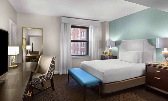 Central West End Hotel | Near The Magic House, St. Louis Children’s Museum! With Parking, Pets Allowed!