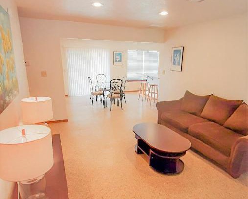 Central Oklahoma City Apartment | Near to OUHSC Hospitals-Garage Studio