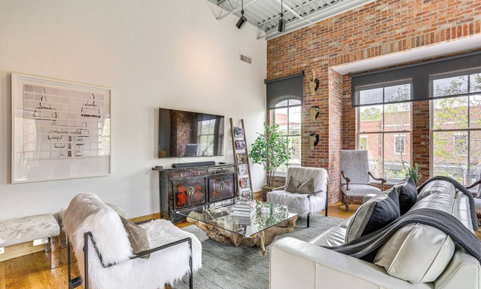 Eagle House | Near Trail: Dtwn Eagle Ranch Condo w/Balcony
