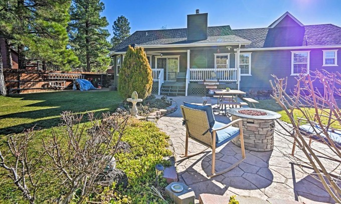Pinetop House | Near Trails, Lakes and Golf Pinetop Home with Deck
