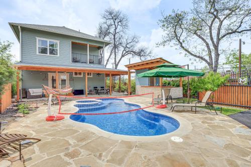 Mahncke Park House | Near Zoo and Riverwalk Spacious Home with Heated Pool