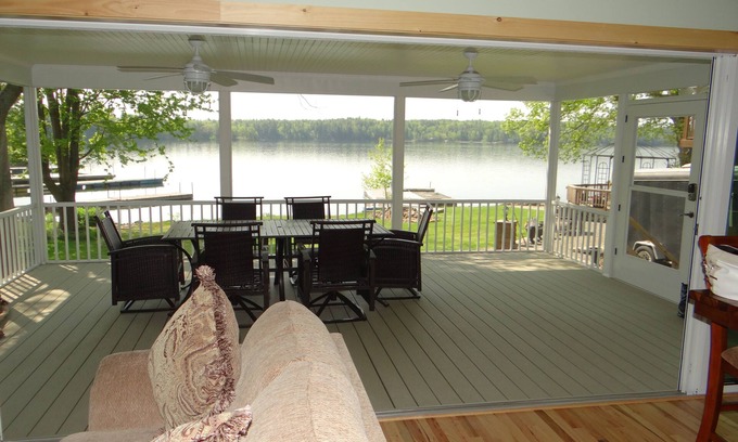 Wellesley Island House | Nearley New Lakefront Cabin - Lake of The Isles