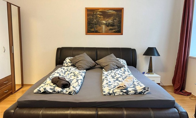 Simmering Apartment | Neat 1BR Apt. Simmering - Ideal for Longstays