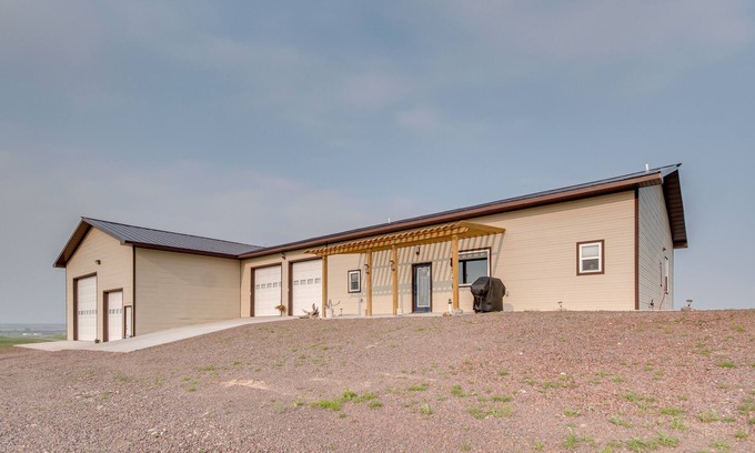 Brule House | Nebraska Vacation Rental Near Lake McConaughy