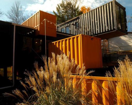 Smallwood House | Neo Nature Container Box- Hot Tub, Wood Pizza Oven