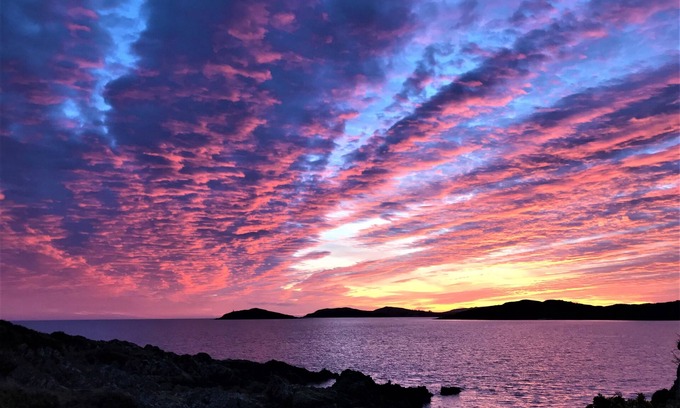 Rockcliffe Cottage | Neptune Cottage - a house that sleeps 8 guests in 5 bedrooms