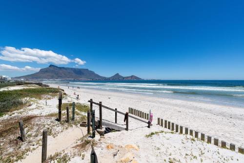 Lagoon Beach Apartment | Neptune Isle 9 by Host Agents