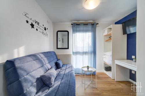 Saint-Pierre-des-Corps Apartment | Neptune - Proche A10 - 2V - Parking