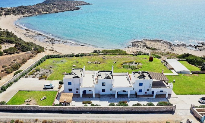 Prassonissi Villa | Nerida Beachfront Villas