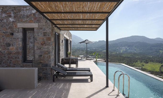 Agios Vasileios Villa | Neromai Cave Luxury Villa Three