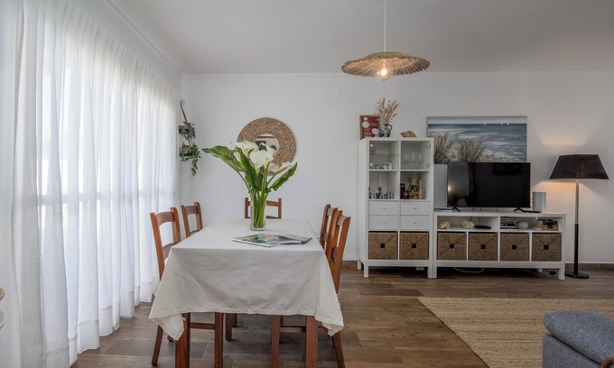 Carvalhal House | Nest by the Lagoa - A Simple, Stylish Stay Near Carvalhal