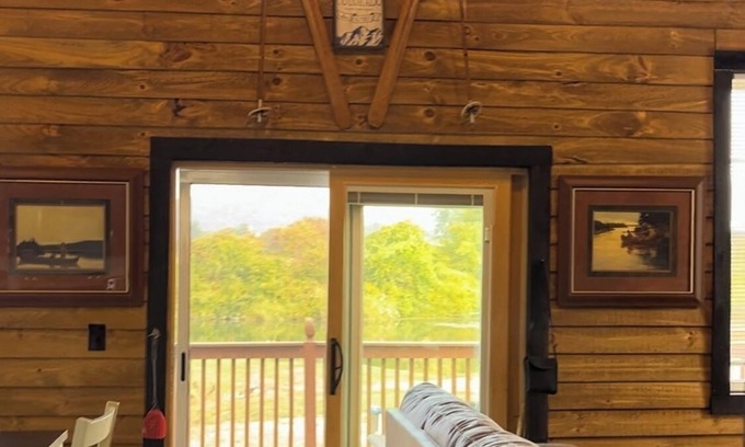 Whitehall Cabin | Nestled along the Mettowee River this charming 2-bedroom cabin in Whitehall
