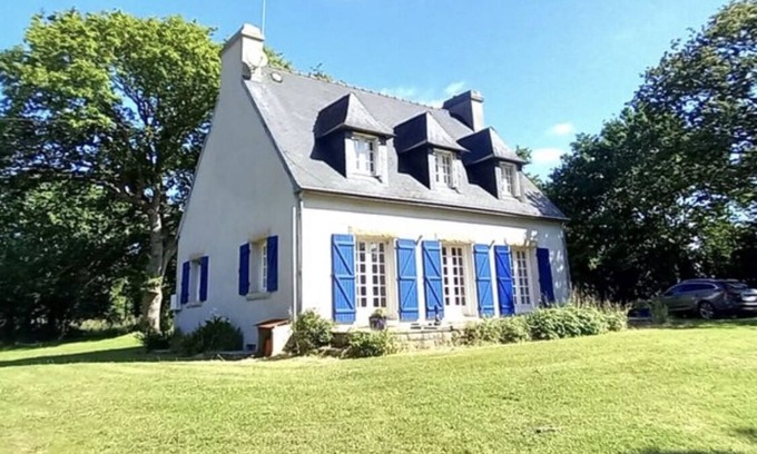 Combrit House | Nestled in the countryside, next to a beautiful sandy beach and hiking trails !