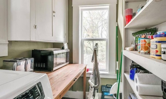 Guthrie House | Nestled Victorian Historic Area
