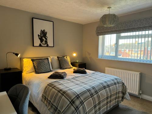 Hereford House | Netflix Home Jacuzzi gym Fast WIFI PS5 Free Parking 2 spaces