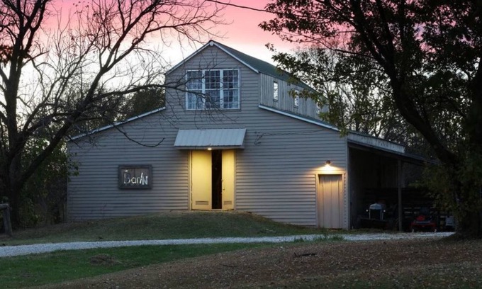 Fontana Bed & Breakfast | Netherfield Natural Farm
