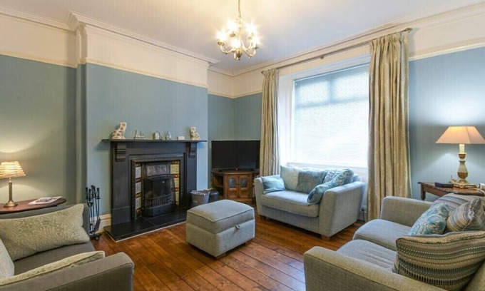Amble Cottage | NETTIE'S VIEW, pet friendly, country holiday cottage in Amble