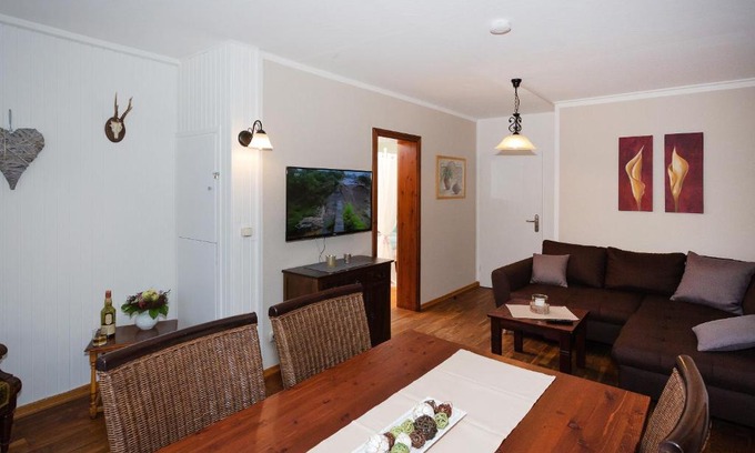 Toppenstedt Apartment | NEU! Ferienwohnung Zur Linde