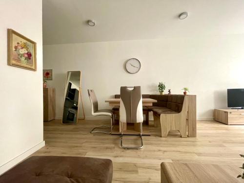 Pforzheim Apartment | NEU Goldstadt Suite Schlössle-Galerie Zentrum Pforzheim