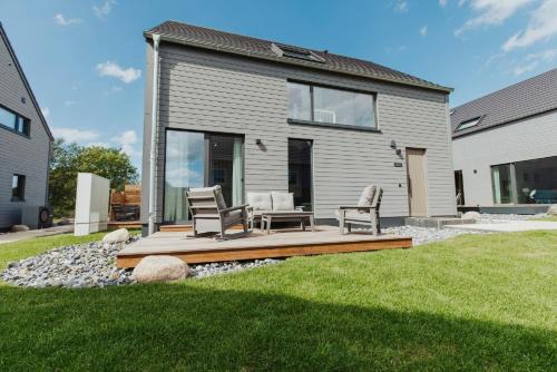 Sagard House | NEU "Rügen Resørt Sagard" großzügige, gemütliche Doppelhaushälfte "Björn" mit Terrasse