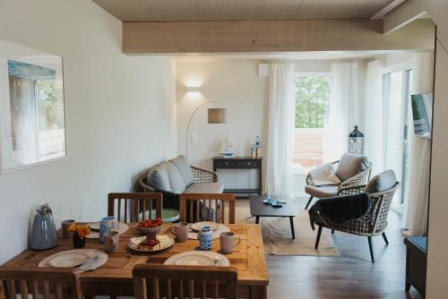 Sagard House | NEU "Rügen Resørt Sagard" großzügige, gemütliche Doppelhaushälfte "Helena" mit Terrasse