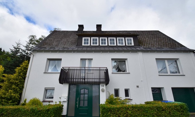 Neuastenberg House | Neuastenberg Garden Retreat