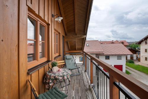 Hoslwang Apartment | Neubau - Ferienwohnung Waldblick
