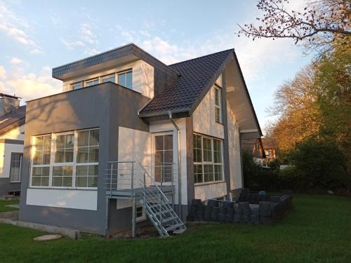 Lage Apartment | -NEUE- Ferienwohnung - Monteurwohnung in Lippe
