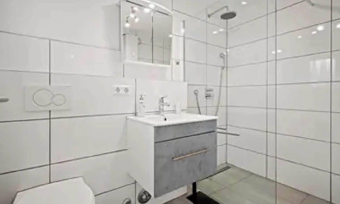 Friedrichshafen Apartment | Neue, Helle Wohnung mit Bodenseeblick