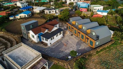 Hallim House | Neul Olle Stay