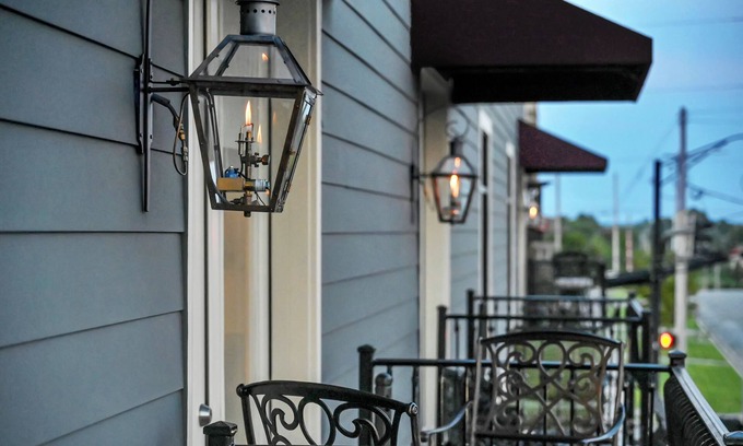 Cullman Condo | New 1 Bedroom Loft Condo in Downtown Cullman with Murphy Bed to Sleep 4