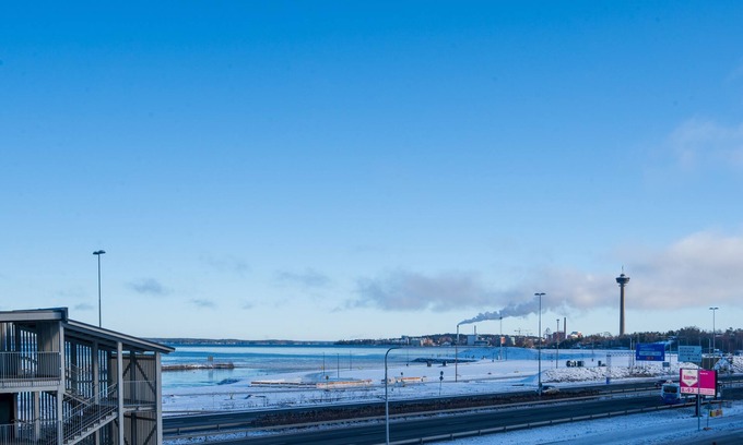Tampere Apartment | New 1BR with balcony and lake view