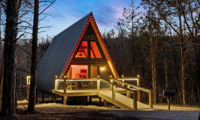 Omaha Cabin | NEW! 2-bedroom A-frame Cabin with Sauna, Hot Tub, & Creekfront