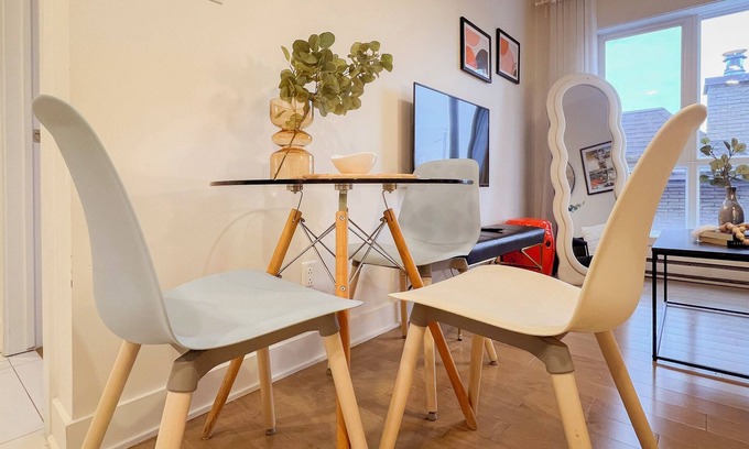 Cote-Des-Neiges—Notre-Dame-De-Grace House | NEW*2BR-gym*rooftop terrace*wifi