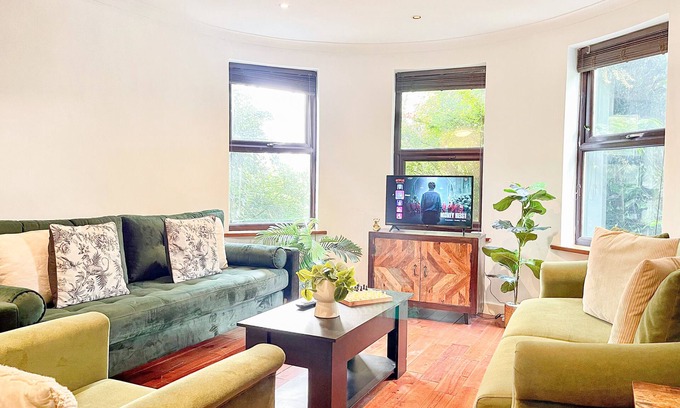 Crouch End Apartment | New 4-Bed Home in Crouch End near Alexandra Palace