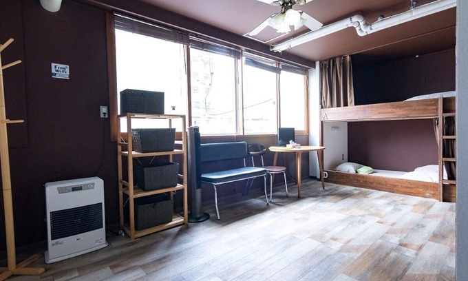 Higashi House | ★ New ★ 6 people room/15 minutes walk from Sapporo Station/WiFi/washing machine/dryer/rental car 5 people or 10 seater cheap