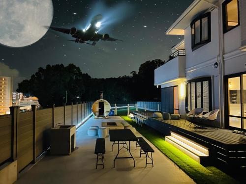 Nagawa Villa | New AirportHills 1400m2 絶景露天風呂1棟2階貸切 駐車場4台 サウナ BBQ施設 ペット