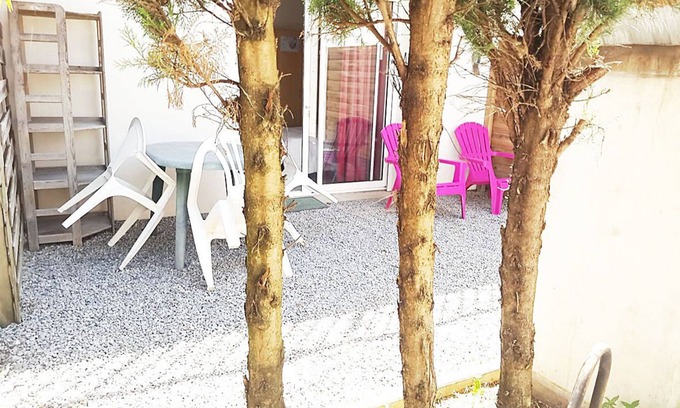 La Rochelle Apartment | New apartment, garden with private parking, barbecue, near beaches on foot, Wifi